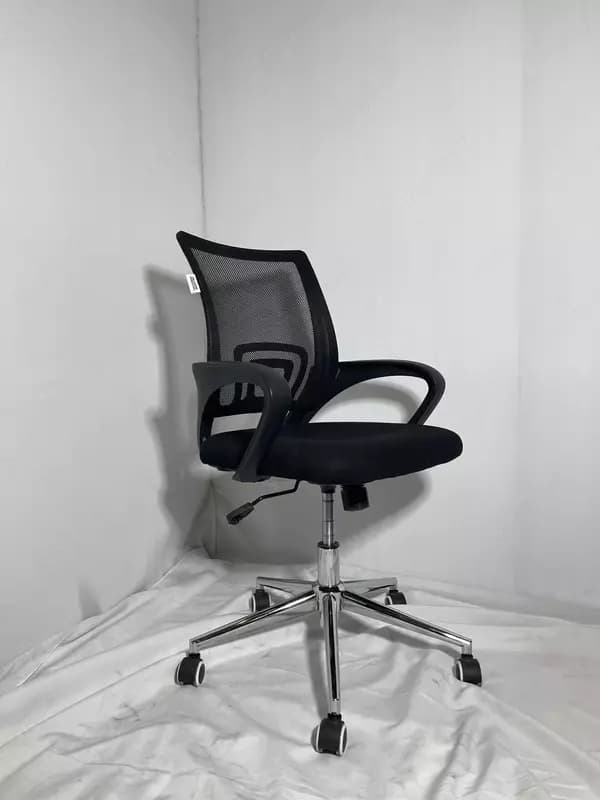 Офисное кресло Model:001 black — 1