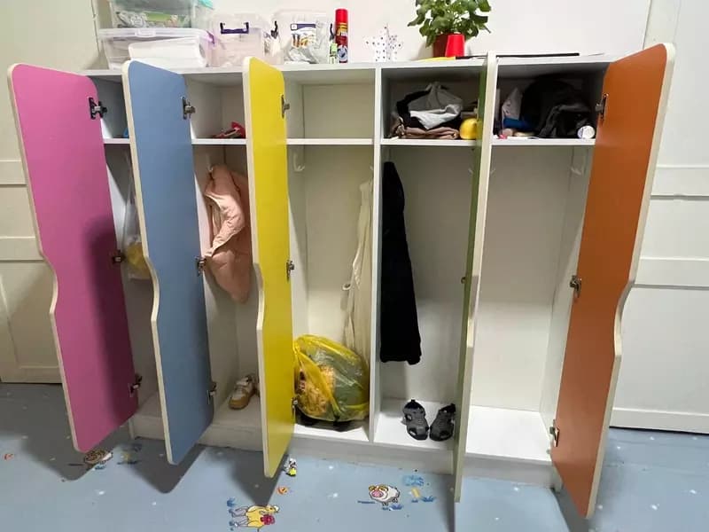 Детский дизайнерский цветной шкаф (5 отделений, 5 полок). Модель №20 — 2