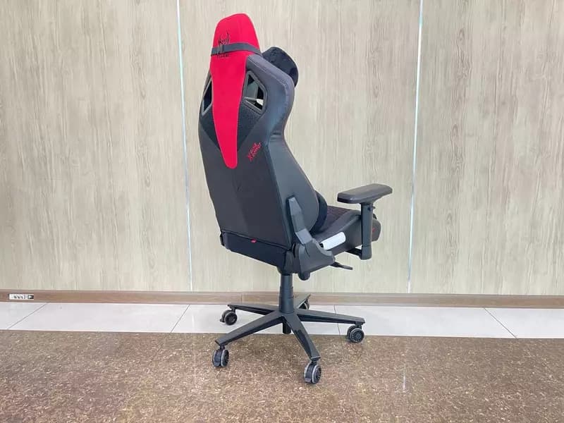 Игровое кресло Model:XC black-red — 3
