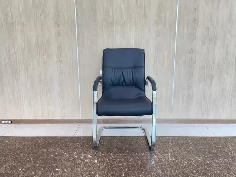 Офисное кресло Model:560 black — 1