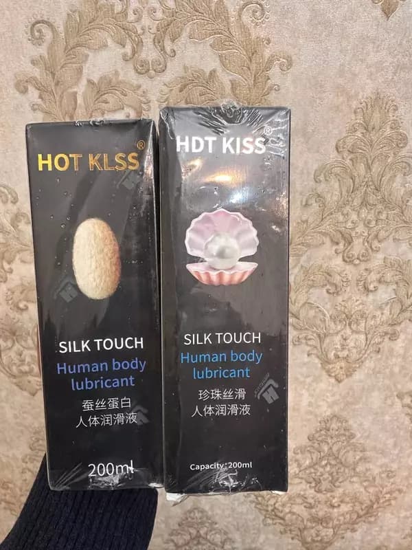 Лубрикант на водной основе шелка Silk Touch НOT KISS — 1