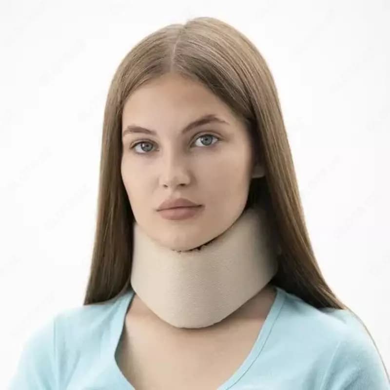 Шейный бандаж с анатомической конструкцией — 1