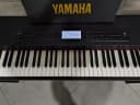 Цифровое пианино.Электронное пианино . Фортепиано Yamaha (черный)