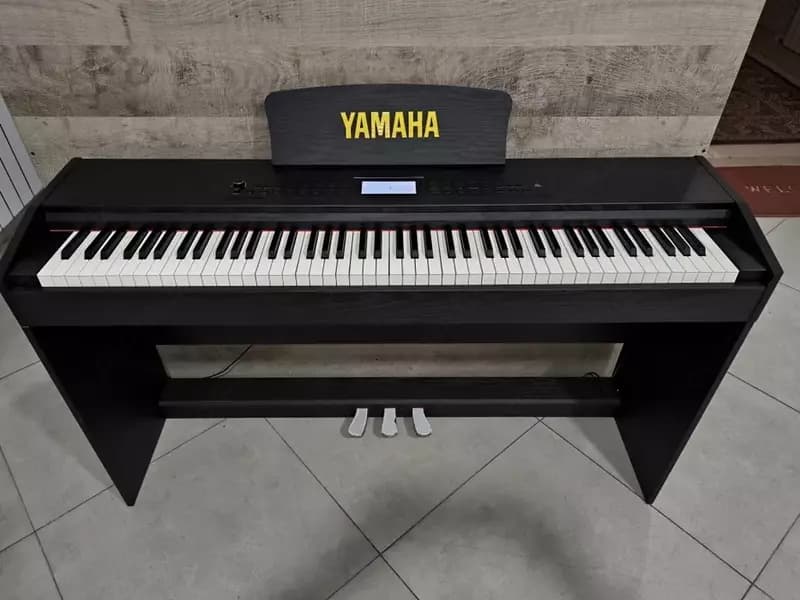 Цифровое пианино.Электронное пианино . Фортепиано Yamaha (черный) — 3