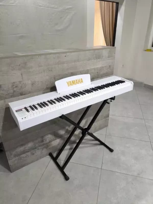 Цифровое пианино .Электронное пианино . Фортепиано Yamaha (белый) — 2