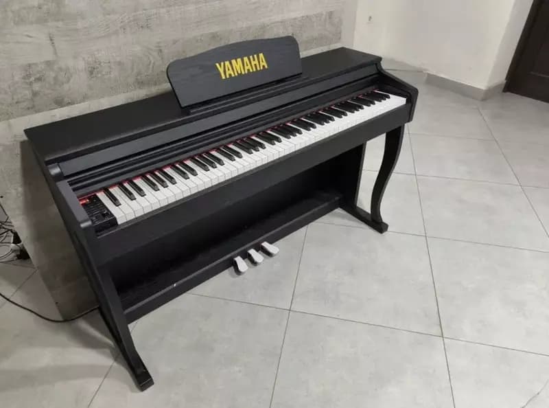 Цифровое пианино .Электронное пианино. Фортепиано Yamaha (черный) — 1