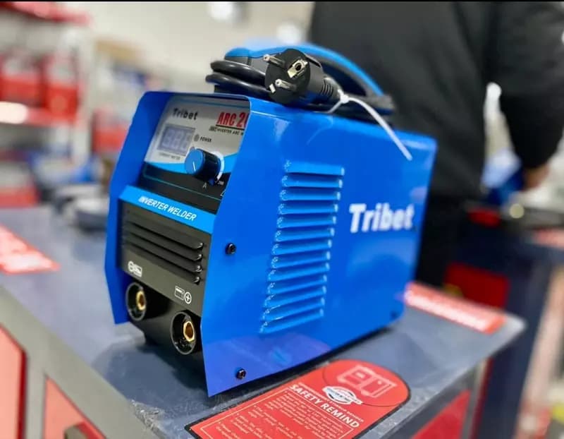 Инверторный сварочный аппарат Tribet ARC 200 — 2