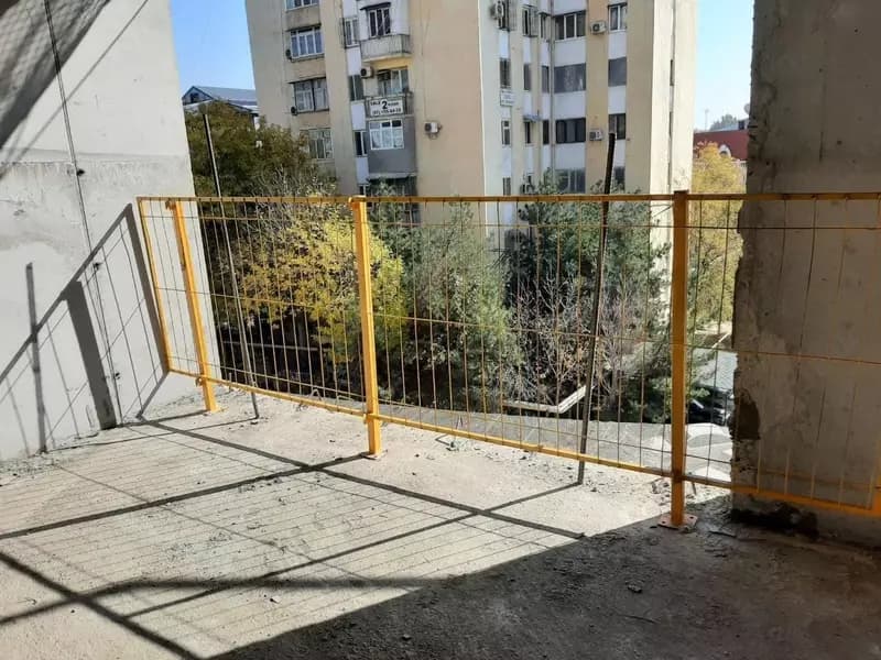 Забор секционного типа для ограждения стройплощадок и лестничных маршей — 2