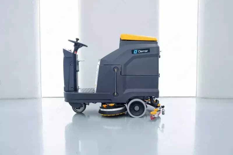Поломоечная машина CLEMAR TK70 Бак 85 литр — 2
