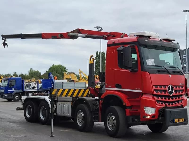 Грузовик с крюковым погрузчиком Mercedes Arocs 4145 8X4 Hyva Type: 26-51-S — 4