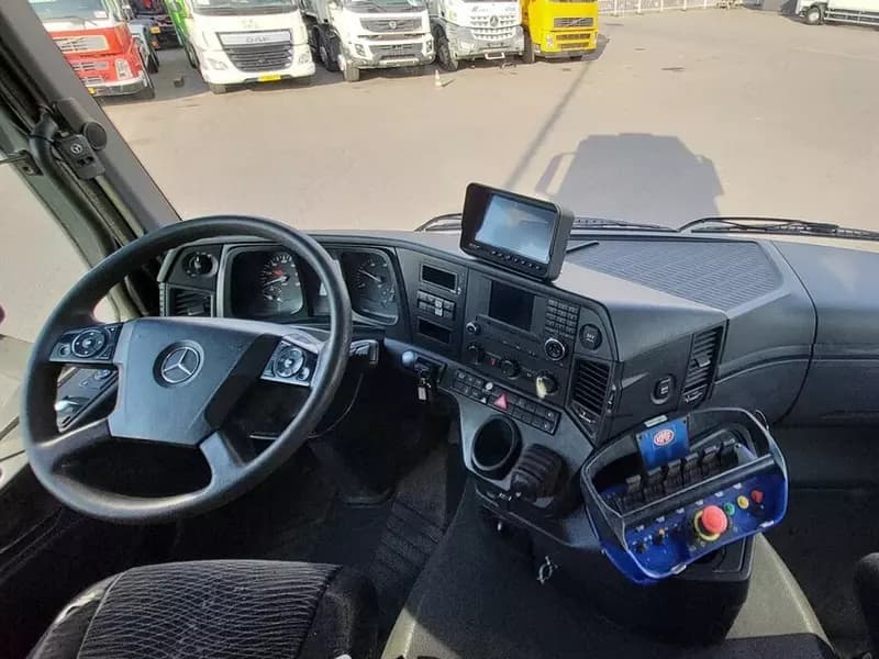 Грузовик с крюковым погрузчиком Mercedes Arocs 4145 8X4 Hyva Type: 26-51-S — 8
