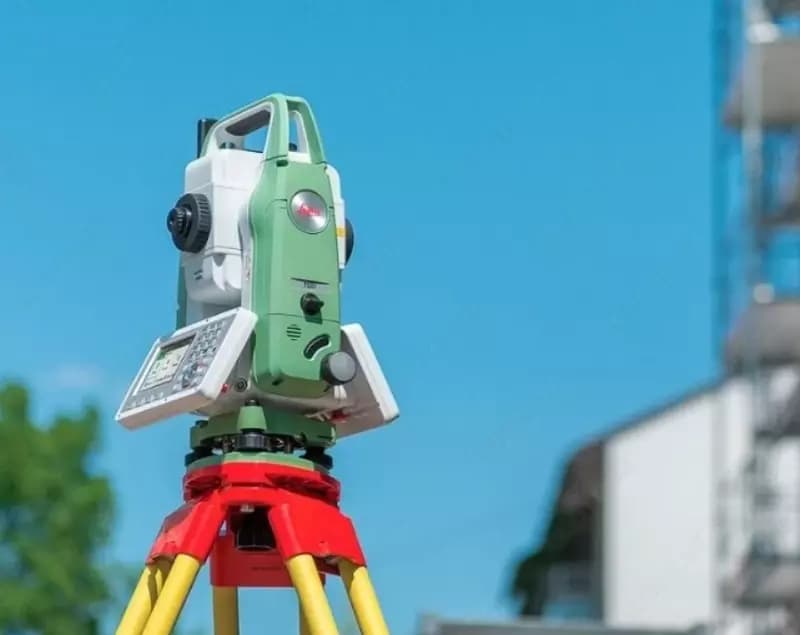 Электронные тахеометры Leica TS03 R500 (5,) — 5