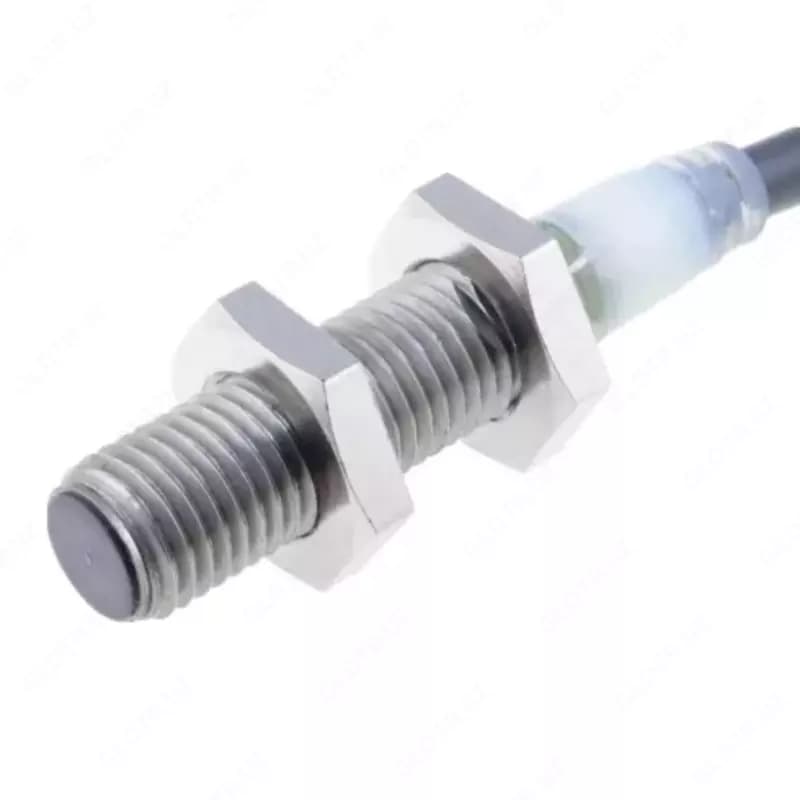 Датчик индуктивный Omron E2A-S08KS02-WP-B1 5M — 1