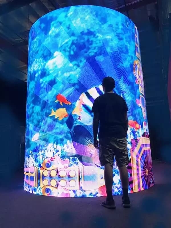 LED ЭКРАНЫ ГИБКИЕ (Особенности гибких светодиодных экранов) — 2