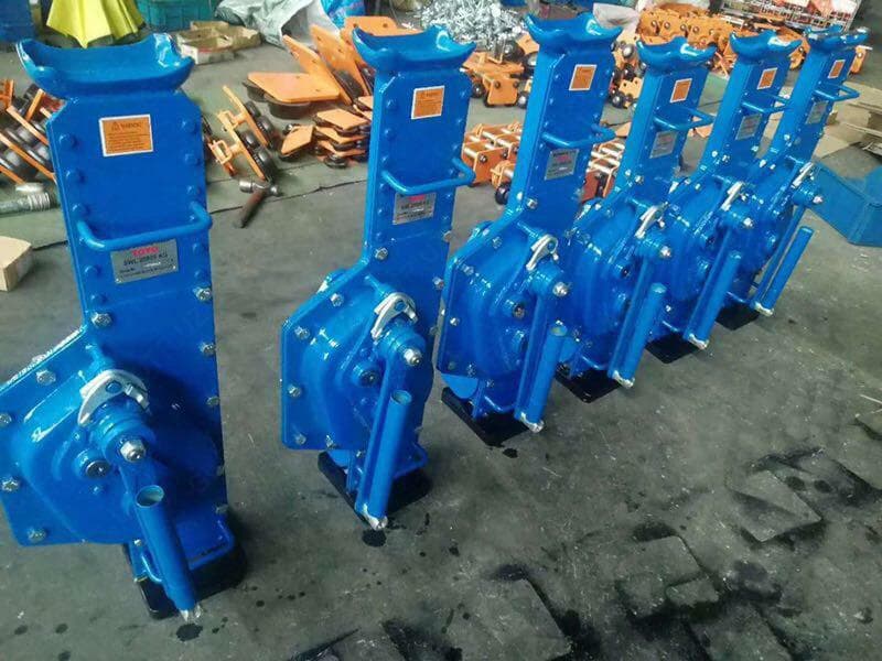 Домкрат реечный от 1.5т до 20т — 1