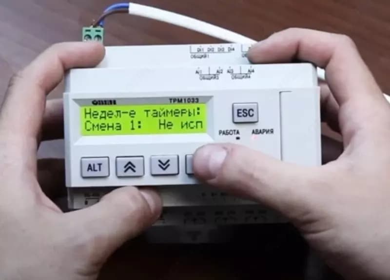 Автоматика для вентиляции ОВЕН ТРМ1033, ТРМ33 — 3