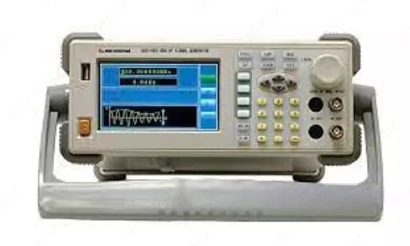ADG-4401 — генератор функциональный — 1