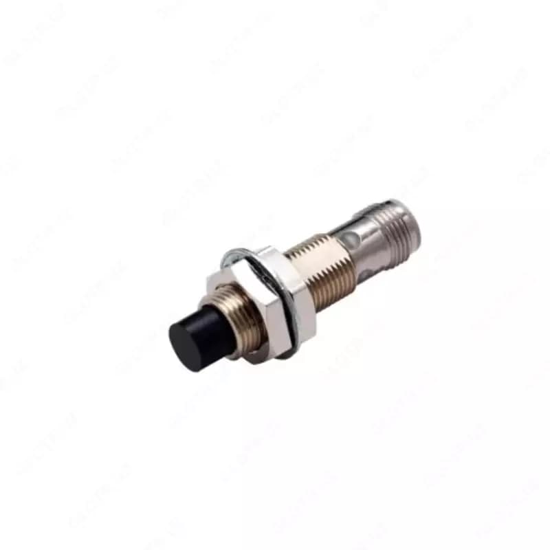 Датчик индуктивный Omron E2E-X10MB3D12-M1 — 1