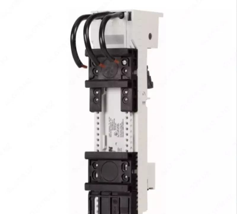 BBA0-32 Шинный адаптер xStart, 45 мм, 32А, 2TS — 1