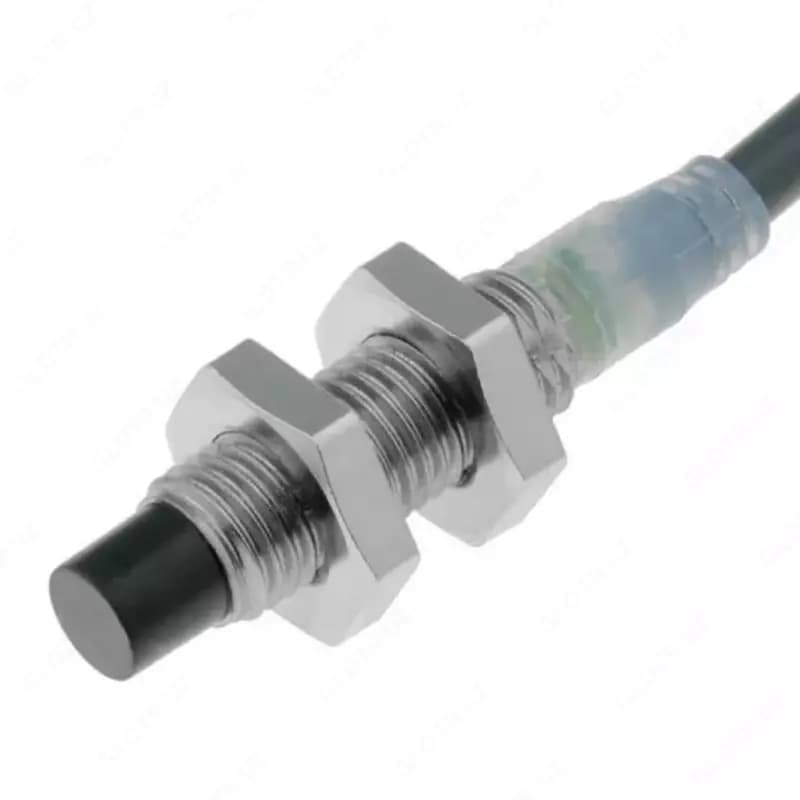 Датчик индуктивный Omron E2A-S08KN04-WP-B1 2M — 2