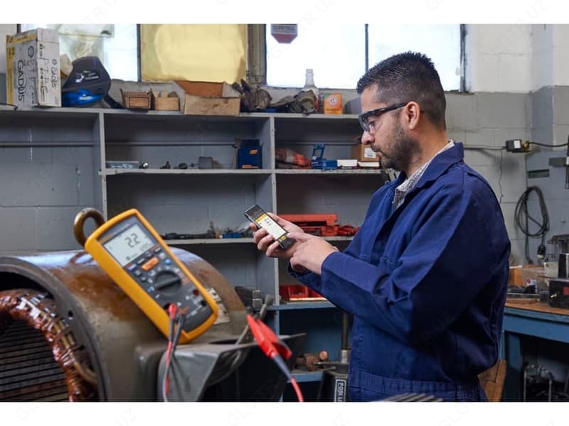 Fluke 62MAX+/323/1AC — комплект инфракрасного термометра, токоизмерительных клещей и детектор напряжения переменного тока — 2