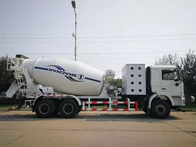 Газовый Бетономешалка SHACMAN F3000 10 куб.м — 3