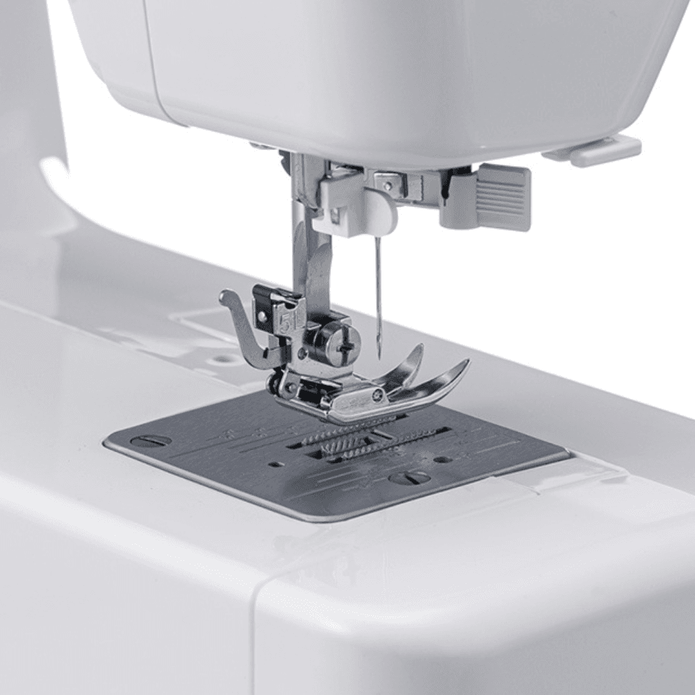 Электромеханическая швейная машина Janome XE337 — 2