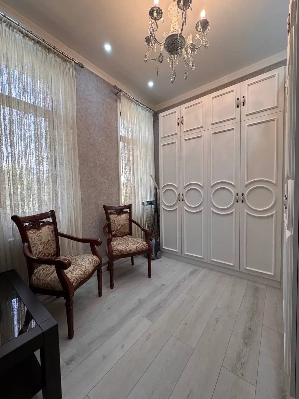 Продается 4/6/8 НОВОСТРОЙКА На: Дархан;  ор.р: Кафе-«Бон» Стадион СТАРТ — 4