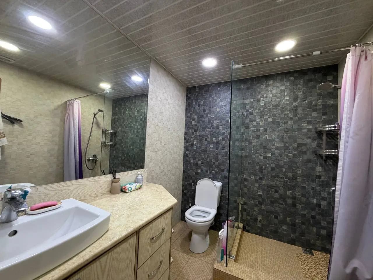 Продаётся 1-на комнатная квартира  Новостройка  Кирпичный Дом  Ориентир: Ц-5, Лакосте, — 8