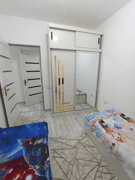 Продается кирпичный 3 ком квартира 2 этаж в Зангиатинском районе солнечный задний сторона военного института. — 5