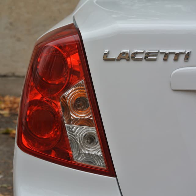 Задние фары Chevrolet Optra — 2