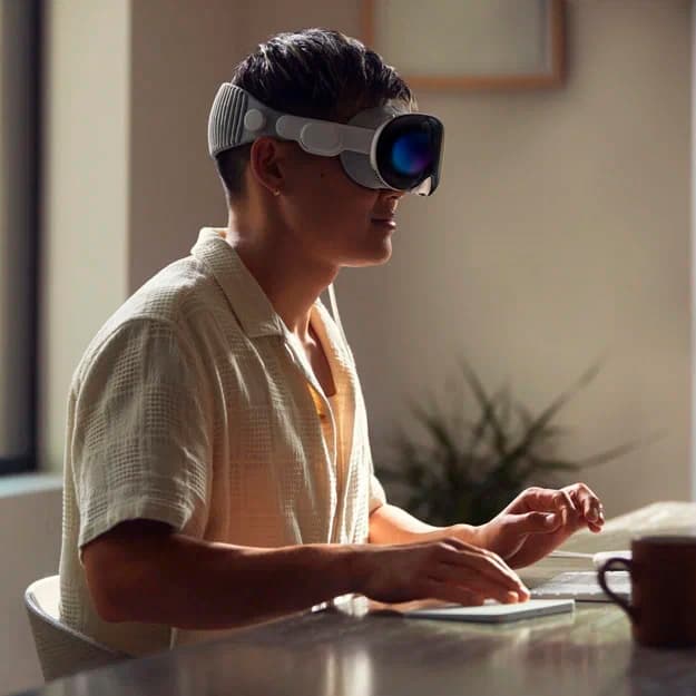 Virtual reallik ko‘zoynagi Apple Vision Pro — 10