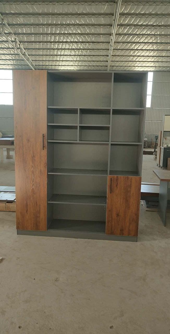 Shelf for books and documents 1600  — 2