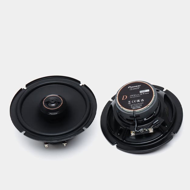Avtomobil audio TS-D65F — 2