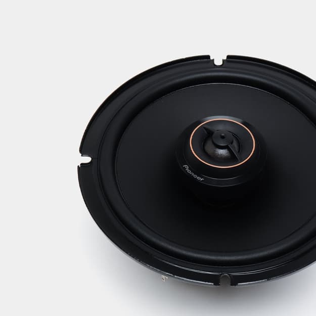 Avtomobil audio TS-D65F — 4