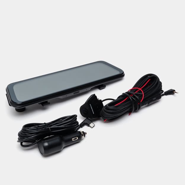 Videoregistrator Dreamcar DC737R — 2