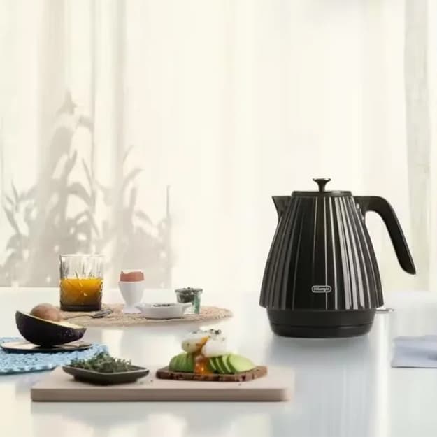 Электрoчайник DeLonghi KBD2001.BK — 3