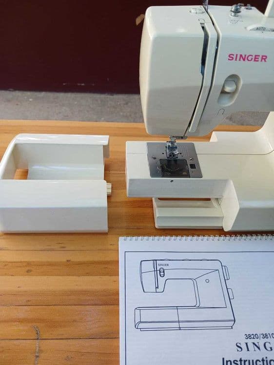 Singer Saturn 3825(USA). Год гарантии/Металл/Комплект. — 4