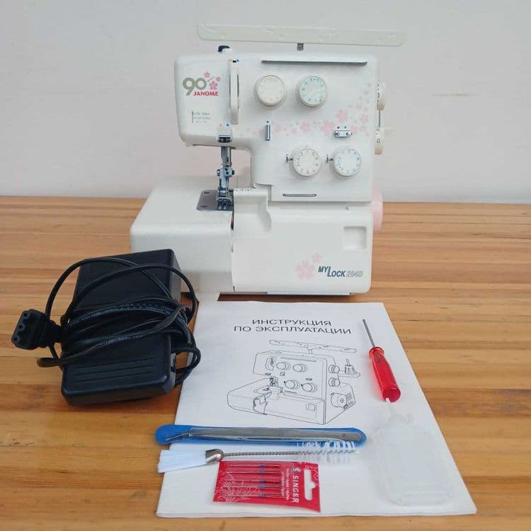 Janome 204D(Япония). Год гарантии/Металл/Комплект. — 2
