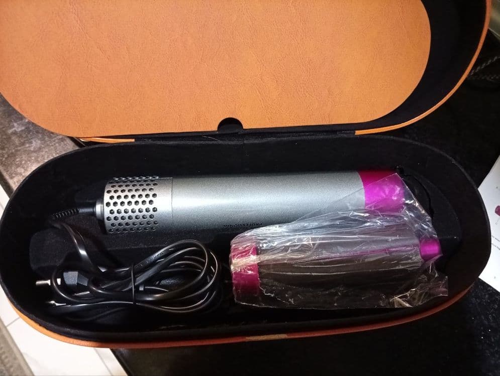 Dyson Airstrait HT01 — 3