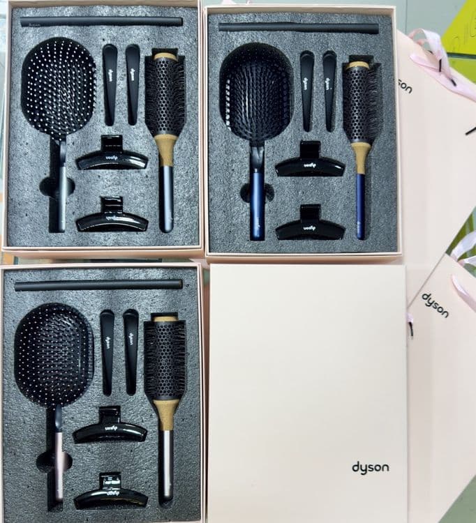 Расчёски dyson в подарочной упаковке. — 2