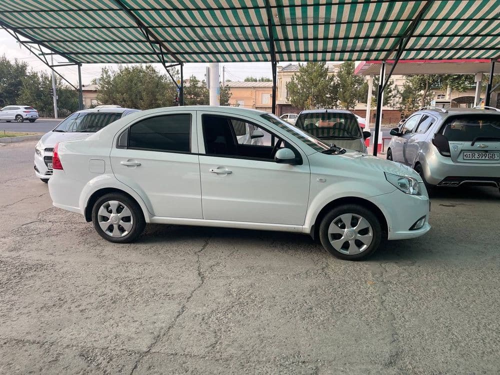Suxoy  kunlik soatiga arenda ga beriladi Spark nexia3 kobalt — 1