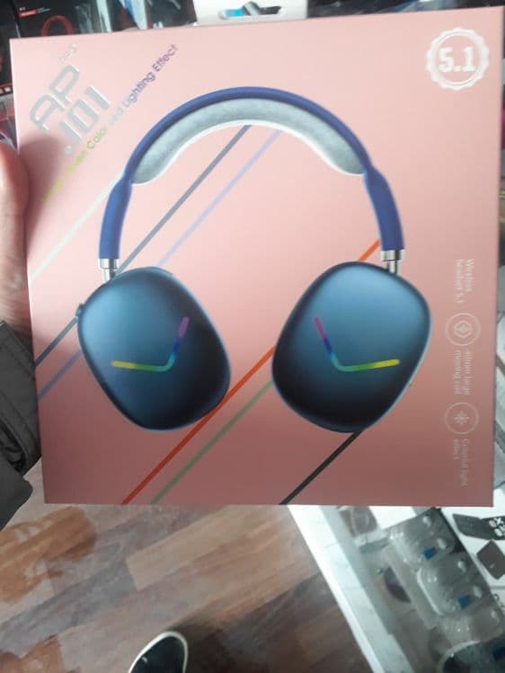 Продаётся новый Airpods Max — 1