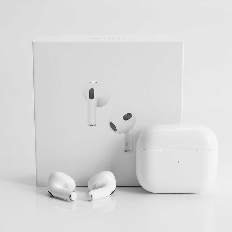 Apple AirPods 3  Dubai Абсолютно новыe + гарантия + доставка — 1