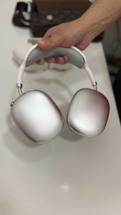 Продается Airpods Max — 1