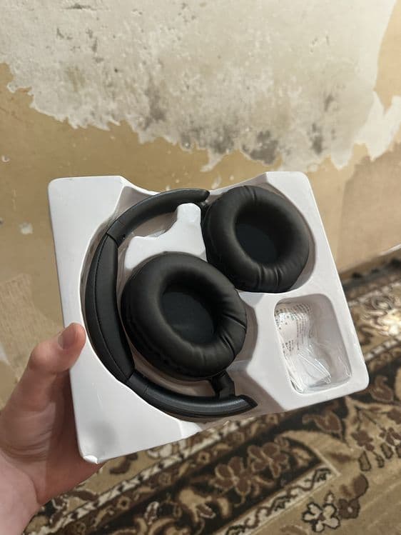 Headphones JBL TUNE 900BT — 2