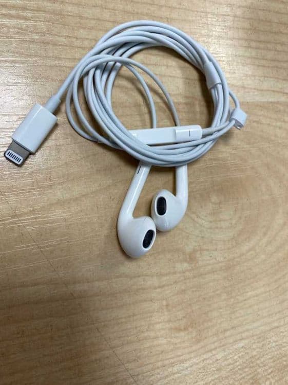 Оригинальные наушники Apple EarPods Lightning от 11 PRO MAX — 1