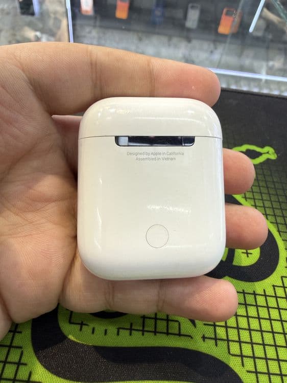Airpods 2. — 2