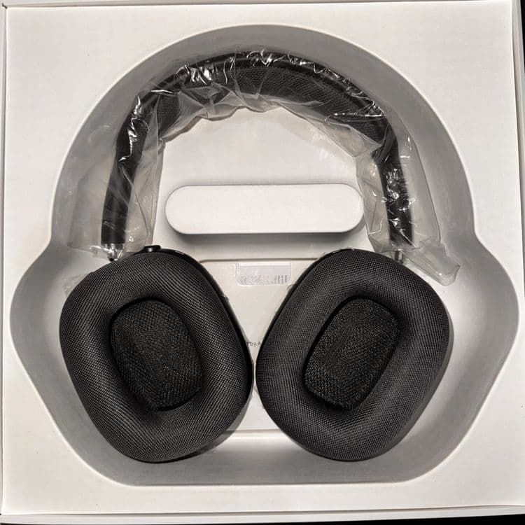 AirPods Max (lux) — 6