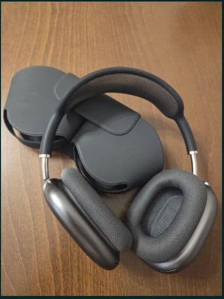 Apple airpods max gen 1 — 1